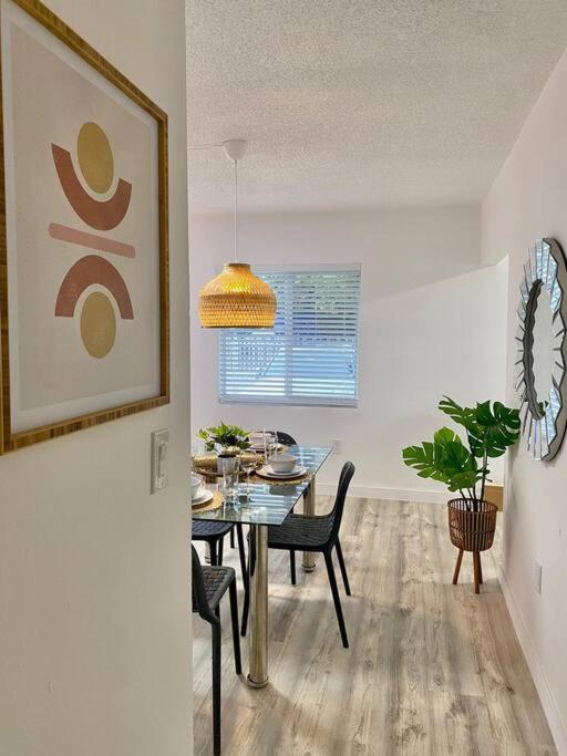 Beautiful & Relax Family House 2/1- Free Parking Villa Miami Eksteriør bilde