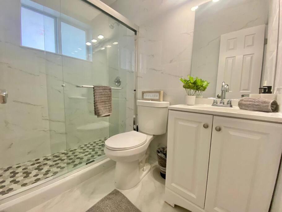 Beautiful & Relax Family House 2/1- Free Parking Villa Miami Eksteriør bilde
