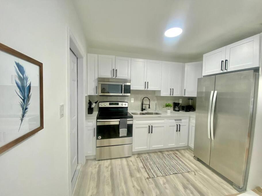Beautiful & Relax Family House 2/1- Free Parking Villa Miami Eksteriør bilde